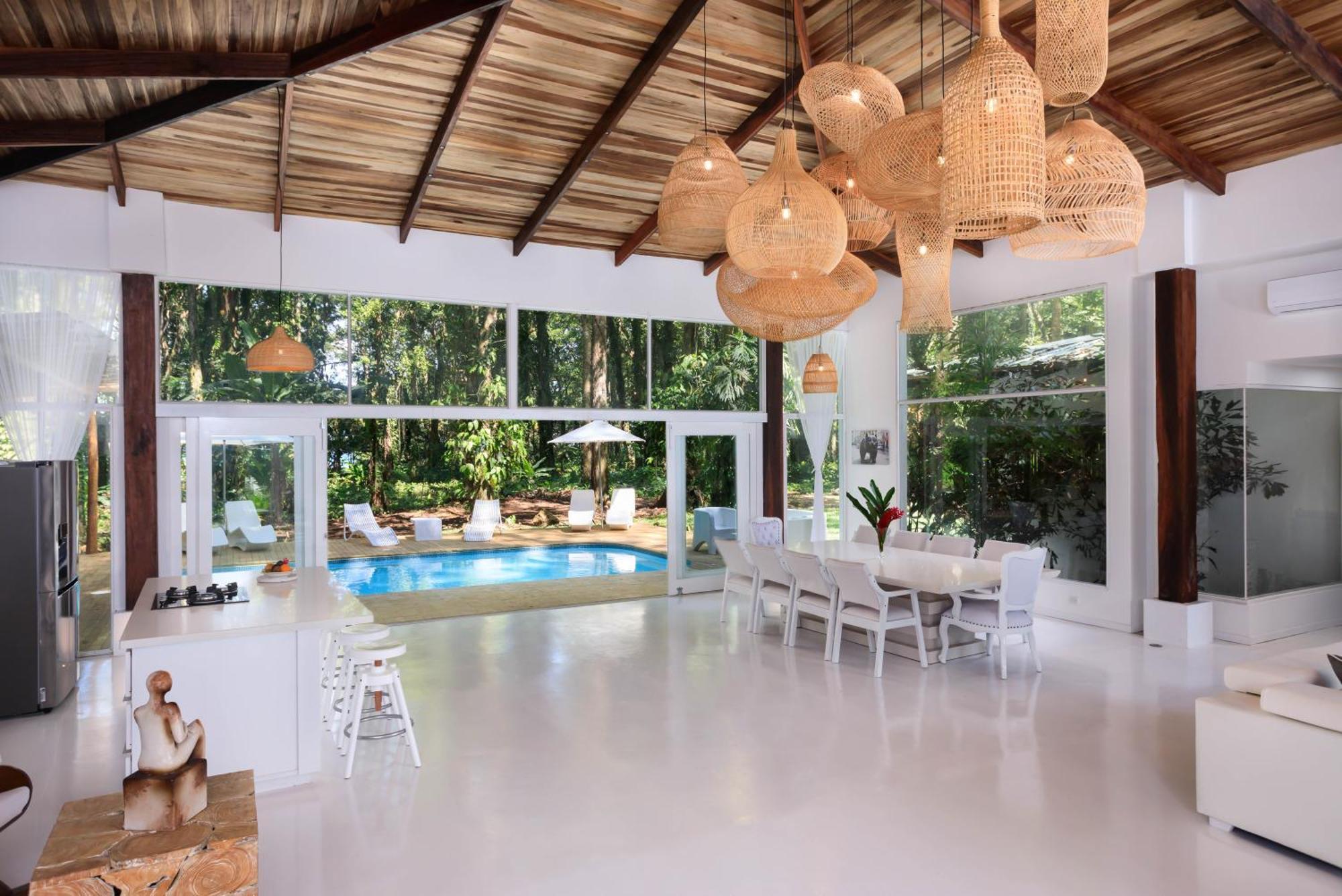 Le Cameleon Boutique Hotel Puerto Viejo de Talamanca Exterior photo